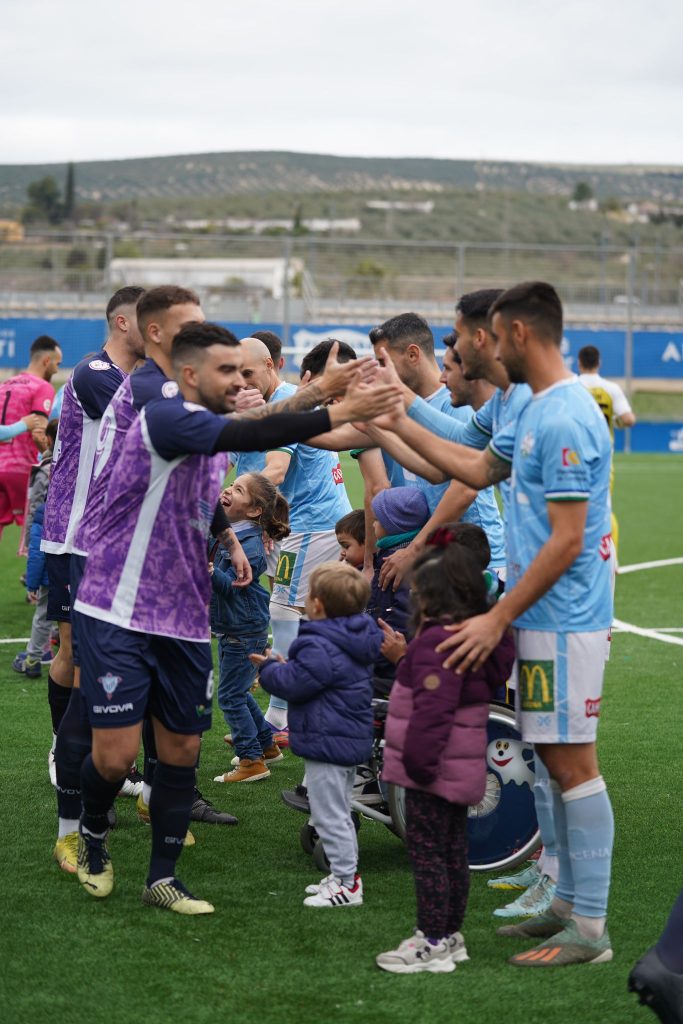 El equipo Ciudad de Lucena nos invita a una jornada de convivencia El equipo Ciudad de Lucena nos invita a una jornada de convivencia